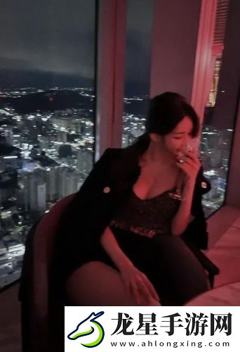 女特務(wù)還是黃花大閨女：她們背后隱藏的故事，誰(shuí)更值得關(guān)注？