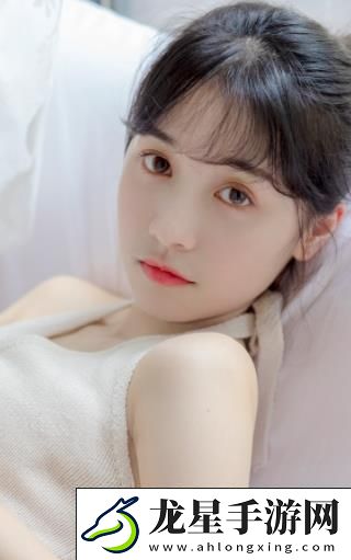豐滿的