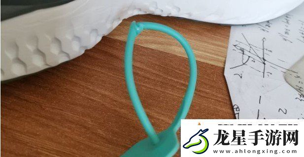 得物防盜扣怎么拆-拆防盜扣方法介紹