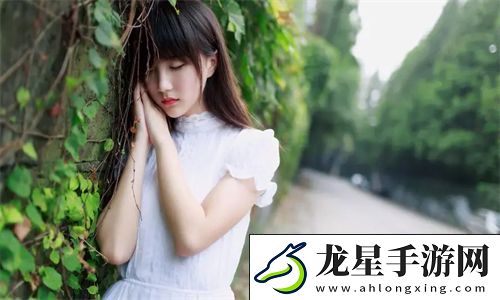 一個上面添一個日下句是什么