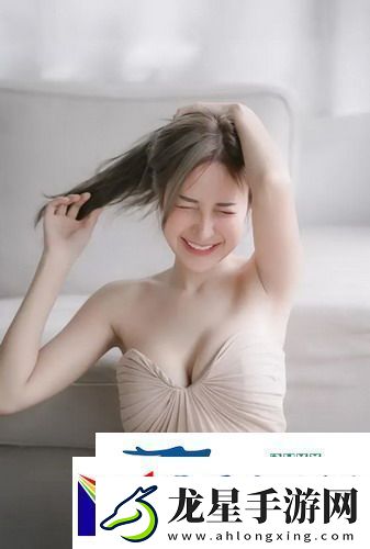 漂亮的秘書倫理hd展現(xiàn)職場(chǎng)魅力友