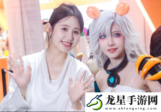 一栗小莎子亮相CJ螃蟹游戲展臺(tái)-反詐宣傳成亮點(diǎn)