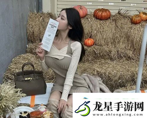 愛豆國產劇免費觀看大全劇袁子儀-閃耀熒屏-變幻無窮-網(wǎng)友