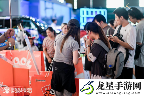 一栗小莎子亮相CJ螃蟹游戲展臺(tái)-反詐宣傳成亮點(diǎn)