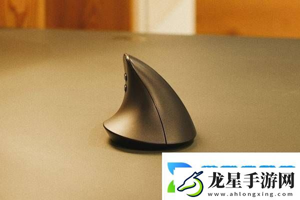 Hansker發(fā)布垂直游戲鼠標(biāo)
