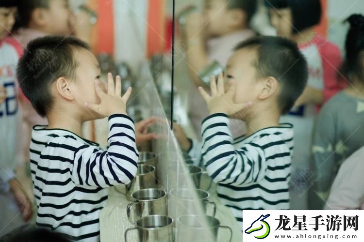寶寶鏡中窺奧秘笑談江湖新風(fēng)波