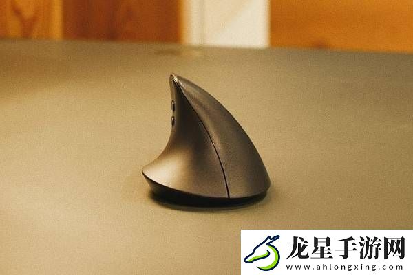 Hansker發(fā)布垂直游戲鼠標